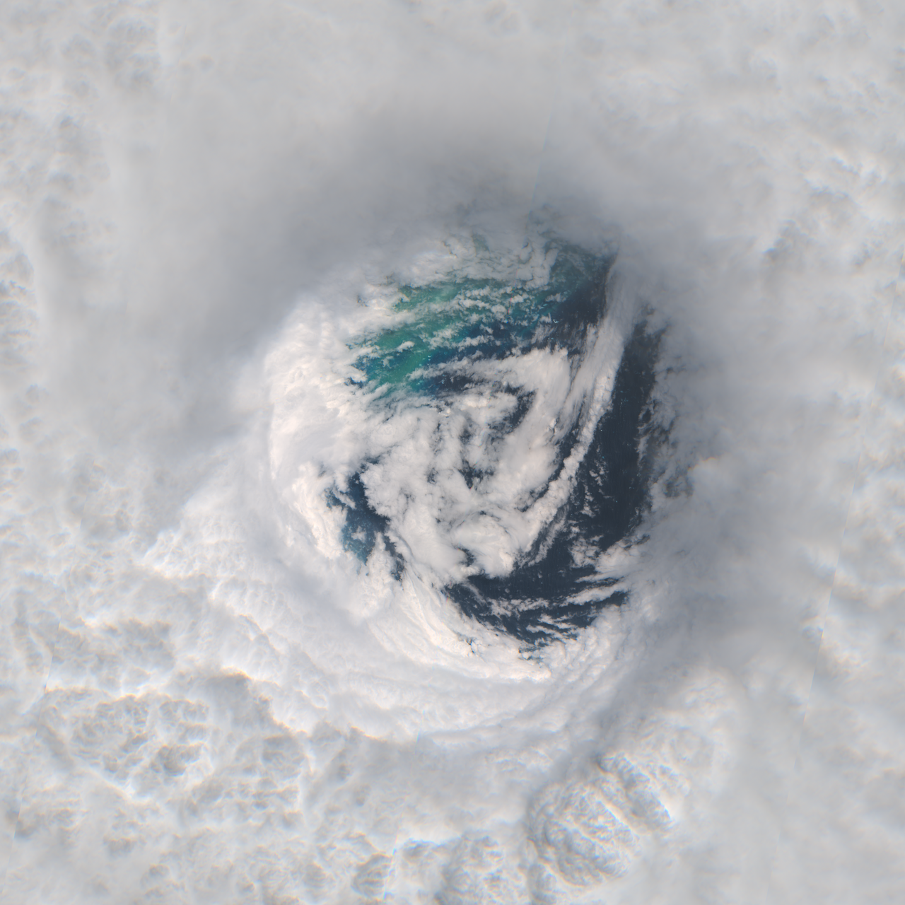 Ojo del huracán Beryl visto desde el satélite Sentinel-2