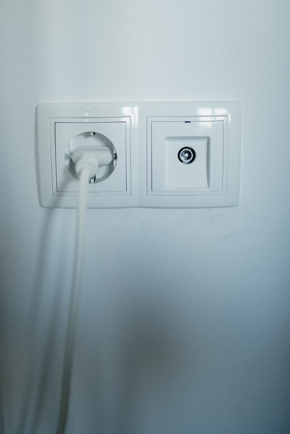 Enchufe y clavija eléctrica